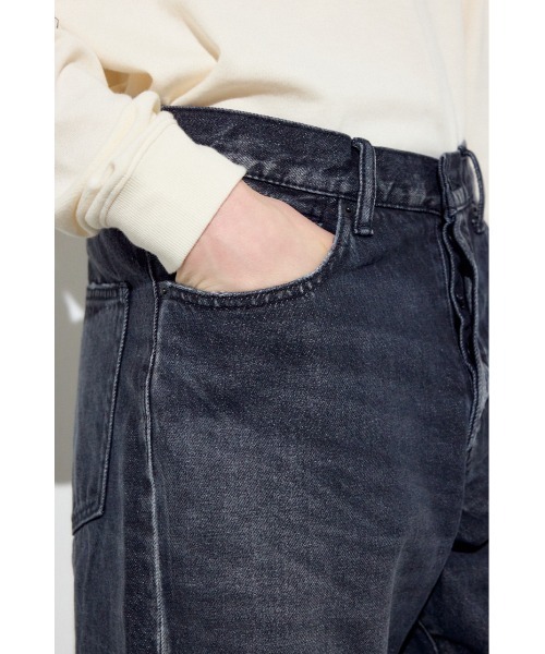 AZUL by moussy(アズールバイマウジー)の「AZUL DENIM ルーズストレート(デニムパンツ・メンズ・ブラック/ブルー/ワンウォッシュ・34inch/32inch/30inch/28inch)」の13枚目の写真