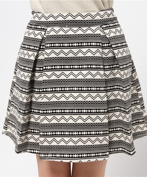 WEGO(ウィゴー)の「WEGO/タックフレアスカート(スカート・レディース・ホワイト/インディゴブルー/その他1/ブラック/ブルー系その他/ライトインディゴブルー/ライトパープル/その他2/ブルー系その他2/ブルー系その他3・FREE)」の14枚目の写真