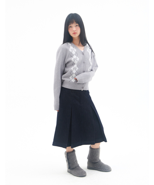 AMESWORLDWIDE(アメスワールドワイド)の「CROP V NECK ARGYLE CARDIGAN GREY(カーディガン/ボレロ・レディース・その他・FREE)」の3枚目の写真