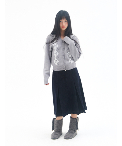 AMESWORLDWIDE(アメスワールドワイド)の「CROP V NECK ARGYLE CARDIGAN GREY(カーディガン/ボレロ・レディース・その他・FREE)」の4枚目の写真