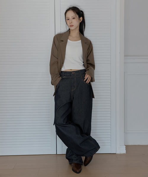 UNE MANSION（ユヌマンション）の「【2026SS新作アイテム】【UNE ORIGINAL】 テーラーカラーフォーボタンストライプオーバーサイズジャケット（テーラードジャケット・レディース・チャコール/ブラウン/ブラック・FREE）」の20枚目の写真