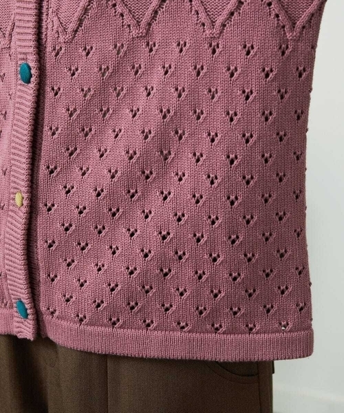 Jocomomola(ホコモモラ)の「フラワー刺繍ケーブルニットカーディガン(カーディガン/ボレロ・レディース・グリーン/ライトピンク・40)」の11枚目の写真