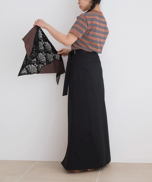 IENA LA BOUCLE（イエナラブークル）の「IENA LA BOUCLE R/Lサテンレースコンビバブーシュカ（バンダナ/スカーフ・レディース・ブラウン・FREE）」の6枚目の写真