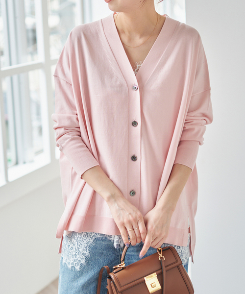 Spick & Span（スピックアンドスパン）の「Emil cotoni Vネックカーディガン（カーディガン/ボレロ・レディース・ピンク系その他/ネイビー/キャメル・FREE）」の17枚目の写真