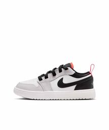 JORDAN BRAND(�W���[�_���u�����h)�̃W���[�_�� 1 LOW ALT ���g���L�b�Y�V���[�Y / Jordan 1 Low Alt Little Kids' Shoes DR9748-045 Black(�X�j�[�J�[)