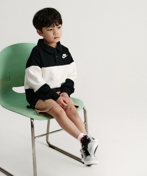 JORDAN BRAND(ジョーダンブランド)の「ジョーダン 1 LOW ALT リトルキッズシューズ / Jordan 1 Low Alt Little Kids' Shoes DR9748-045 Black(スニーカー・キッズ・ブラック・20.5/20/19.5/19/18/17.5/17/16.5/22/21.5/21/18.5)」の3枚目の写真