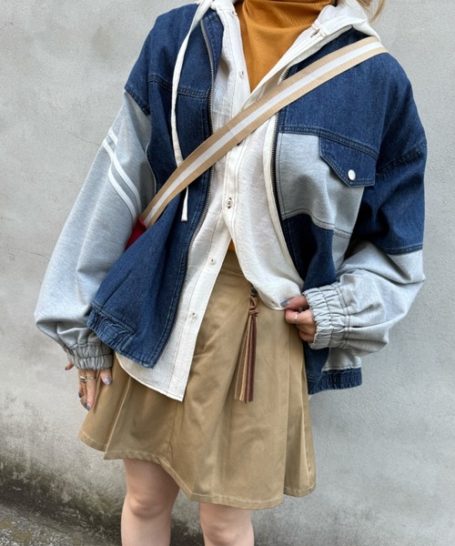 DOUBLE NAME（ダブルネーム）の「チャーム付きサイドプリーツミニスカート（スカート・レディース・ベージュ/ブラック系その他・FREE）」の7枚目の写真