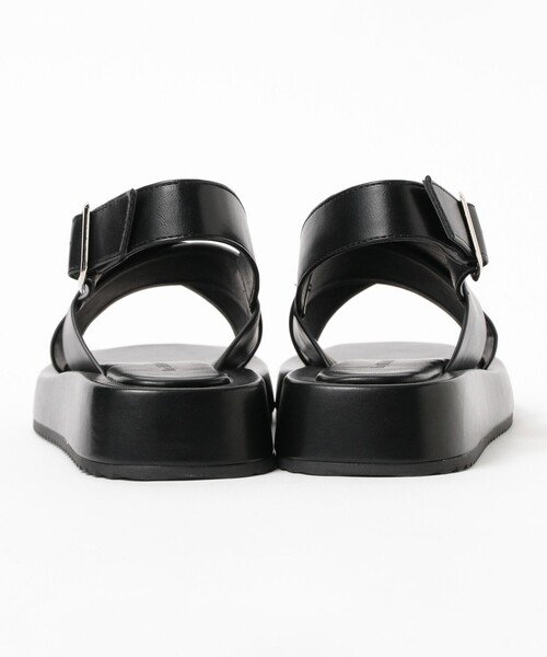 Ray BEAMS（レイビームス）の「【8/6 再値下げ】クロス ベルト サンダル 26SS（サンダル・レディース・ブラック/シルバー・37/38/36）」の9枚目の写真