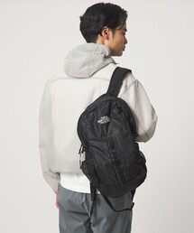 THE NORTH FACE(�U�m�[�X�t�F�C�X)�́�THE NORTH FACE�����C�t���C �p�b�N 22 �f�C�p�b�N(�o�b�N�p�b�N/�����b�N)