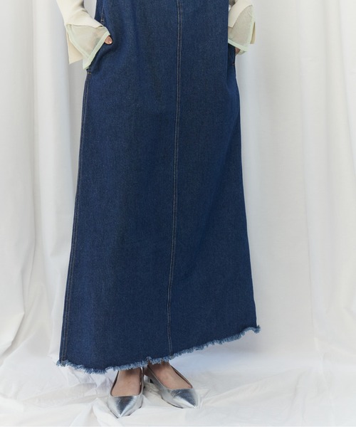 CIEL'AIR(シエルエアー)の「FRINGED DENIM JUMPER SKIRT(スソフリンジジャンスカ)(ワンピース・レディース・ブラック/インディゴブルー・FREE)」の13枚目の写真