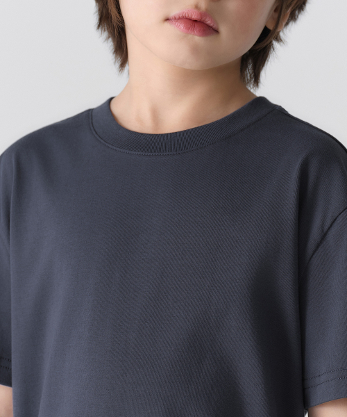 MUSINSA STANDARD KIDS（ムシンサスタンダードキッズ）の「[クールスタンダード] リラックスドクルーネックTシャツ [ネイビー]（Tシャツ/カットソー・レディース・その他・160/130/140/150/120/110/100）」の4枚目の写真