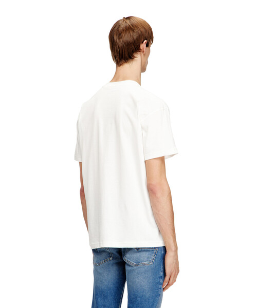 DIESEL（ディーゼル）の「メンズ Tシャツ T-NORM-V16（Tシャツ/カットソー・メンズ・ブラック/オフホワイト・XXX-LARGE/XX-LARGE/LARGE/SMALL/X-SMALL/MEDIUM/X-LARGE）」の6枚目の写真