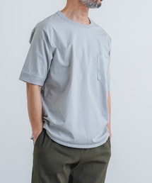 quadro（クオドロ）の「裏毛風二重織ストレッチポケ付きクルー（Tシャツ/カットソー）」