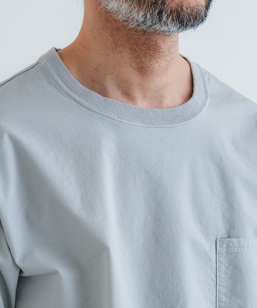 quadro(クオドロ)の「裏毛風二重織ストレッチポケ付きクルー(Tシャツ/カットソー・メンズ・ダークネイビー/オレンジ/ライトベージュ/ブルーグレー・LARGE/MEDIUM)」の19枚目の写真