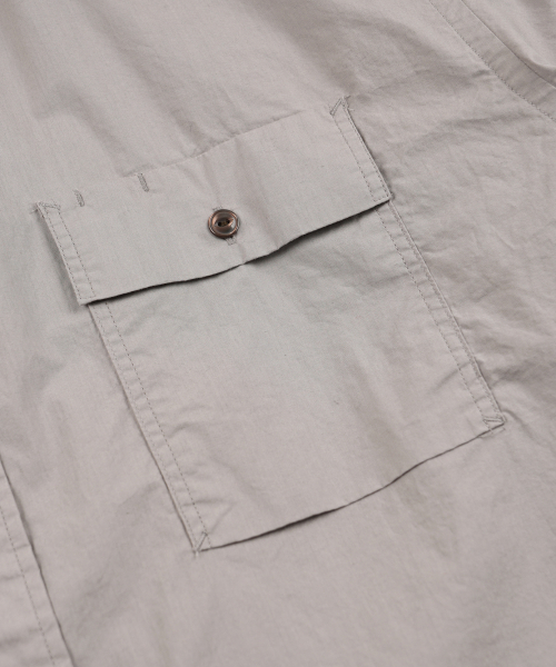 FRIZMWORKS(フリズムワークス)の「CIGARETTE POCKET TYPEWRITER SHIRT _ MUD(シャツ/ブラウス・メンズ・その他・SMALL/MEDIUM/LARGE/X-LARGE)」の4枚目の写真