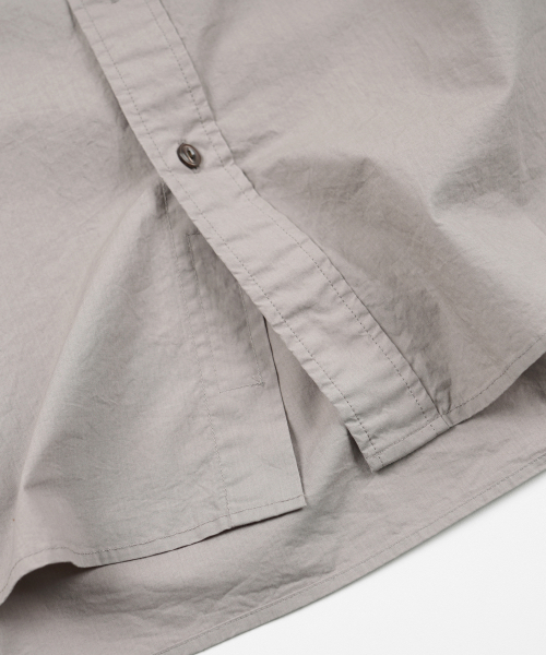 FRIZMWORKS(フリズムワークス)の「CIGARETTE POCKET TYPEWRITER SHIRT _ MUD(シャツ/ブラウス・メンズ・その他・SMALL/MEDIUM/LARGE/X-LARGE)」の6枚目の写真
