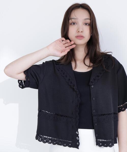 NATURAL BEAUTY BASIC(ナチュラルビューティーベーシック)の「レーストリンミングシャツ(シャツ/ブラウス・レディース・ブラック/オフホワイト・FREE)」の2枚目の写真