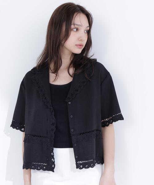 NATURAL BEAUTY BASIC(ナチュラルビューティーベーシック)の「レーストリンミングシャツ(シャツ/ブラウス・レディース・ブラック/オフホワイト・FREE)」の5枚目の写真