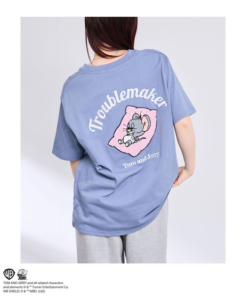 Tom&Jerry(トムアンドジェリー)の「【TOM&JERRY/トムアンドジェリー 】サガラ刺繍 バックデザイン クルーネック 半袖Tシャツ(Tシャツ/カットソー・メンズ・ブルーグリーン/グレイッシュベージュ/オフホワイト/スミクロ・S/M/L/XL)」の4枚目の写真