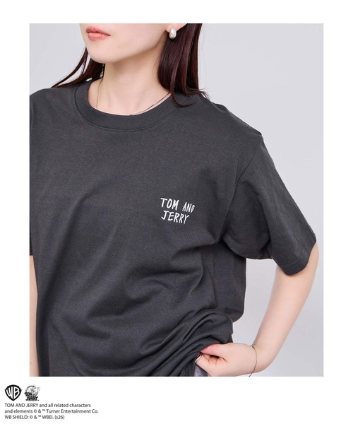 Tom&Jerry(トムアンドジェリー)の「【TOM&JERRY/トムアンドジェリー 】サガラ刺繍 バックデザイン クルーネック 半袖Tシャツ(Tシャツ/カットソー・メンズ・ブルーグリーン/グレイッシュベージュ/オフホワイト/スミクロ・S/M/L/XL)」の10枚目の写真