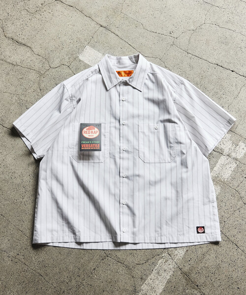 RED KAP（レッドキャップ）の「RED KAP/レッドキャップ 別注 ブロード レジメントストライプ クロップド丈 ワークシャツ（シャツ/ブラウス・メンズ・グレー/サックスブルー/ブラック・MEDIUM/LARGE）」の2枚目の写真