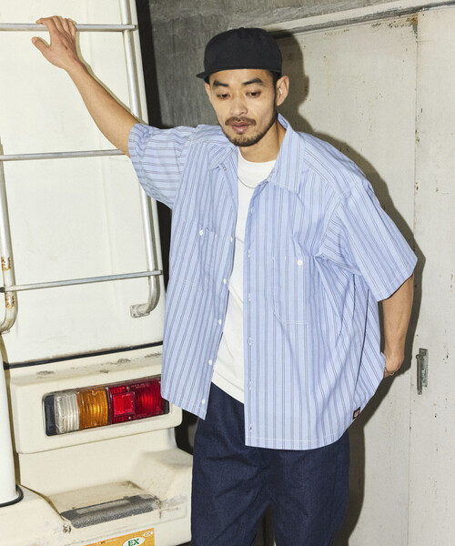 RED KAP（レッドキャップ）の「RED KAP/レッドキャップ 別注 ブロード レジメントストライプ クロップド丈 ワークシャツ（シャツ/ブラウス・メンズ・グレー/サックスブルー/ブラック・MEDIUM/LARGE）」の3枚目の写真