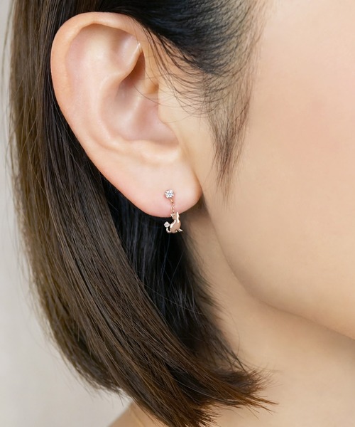 TAKE-UP（テイクアップ）の「K10 おねだりネコ　スイングピアス（ピアス（両耳用）・レディース・ピンクゴールド・FREE）」の3枚目の写真