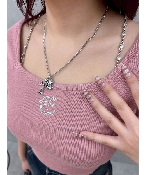 EVRIS（エヴリス）の「【着用動画あり！】ワンポイントビジューチェーンサマーニットトップス（ニット/セーター・レディース・ピンク/ブラック/ホワイト・FREE）」の10枚目の写真