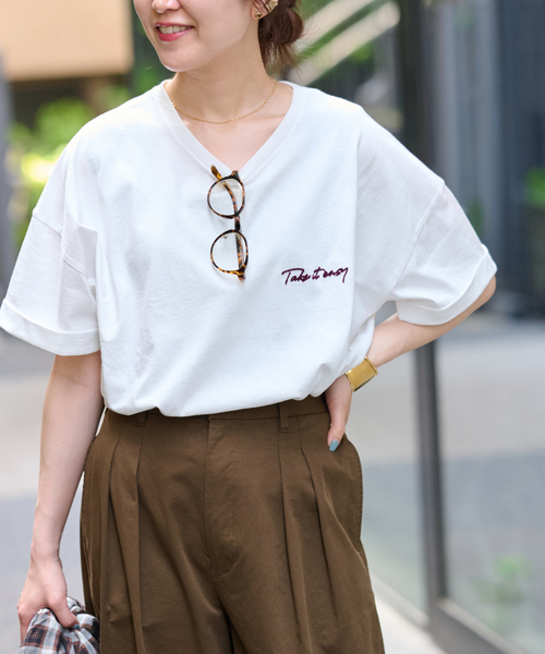 JOURNAL STANDARD relume(ジャーナルスタンダード レリューム)の「《追加》刺繍ロゴハーフスリーブT(Tシャツ/カットソー・レディース・グレー/ブラウン/ホワイト・FREE)」の4枚目の写真