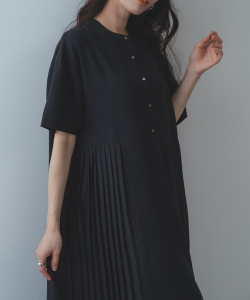 refinedworks(リファインドワークス)の「【refinedworks】セレモニー にも◎半袖 上品 プリーツ ワンピース(ワンピース・レディース・ブラック/ネイビー/ベージュ・FREE)」の17枚目の写真