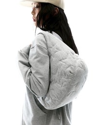 OJOS（オホス）の「【OJOS】Starquilt padded Hobo Bag / 【オホス】スターキルトパデッドホーボーバックワンハンドルバッグ（ハンドバッグ）」