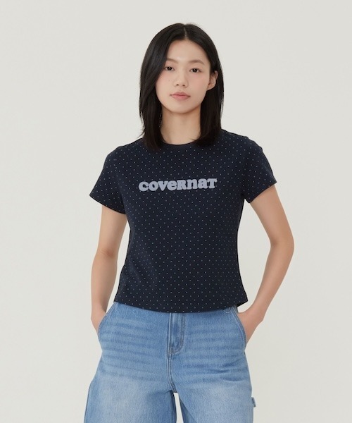 COVERNAT(カバーナット)の「WOMEN COOPERLOGO SLIMFIT T-SHIRT(Tシャツ/カットソー・レディース・ホワイト/ネイビー・MEDIUM/SMALL)」の2枚目の写真