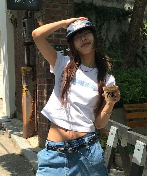 COVERNAT(カバーナット)の「WOMEN COOPERLOGO SLIMFIT T-SHIRT(Tシャツ/カットソー・レディース・ホワイト/ネイビー・MEDIUM/SMALL)」の1枚目の写真
