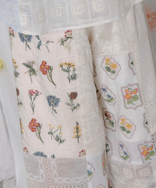 ScoLar(スカラー)の「162602:花刺繍×コットンレース×シアー 異素材パンツ(その他パンツ・レディース・ブラック/オフホワイト・M)」の8枚目の写真