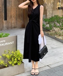 AMAJI（アマジ）の「Vネック ノースリーブ サイドリボン ワンピース（ワンピース）」