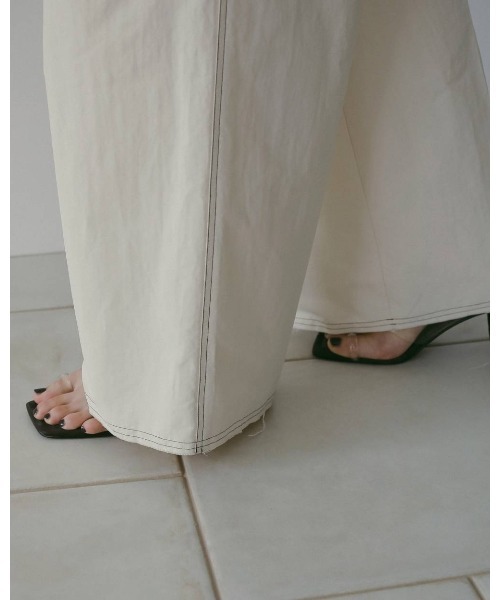 anuke(アンヌーク)の「Suspenders Wide Pants 62610704(その他パンツ・メンズ・オフホワイト/ブラック・36/38)」の15枚目の写真