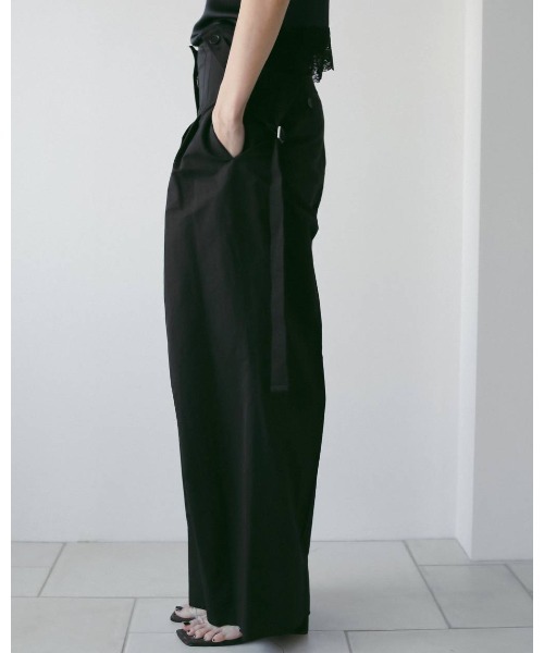 anuke(アンヌーク)の「Suspenders Wide Pants 62610704(その他パンツ・メンズ・オフホワイト/ブラック・36/38)」の18枚目の写真