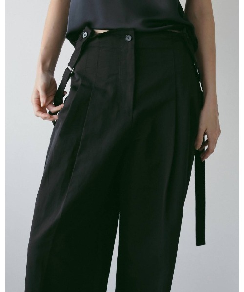 anuke(アンヌーク)の「Suspenders Wide Pants 62610704(その他パンツ・メンズ・オフホワイト/ブラック・36/38)」の20枚目の写真