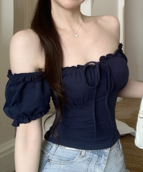 GLAMOROUS JANE（グラマラスジェーン）の「リボンギャザーオフショルショート丈トップス（Tシャツ/カットソー・レディース・ネイビー/ブラウン・FREE）」の12枚目の写真