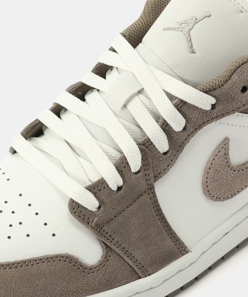 JORDAN BRAND（ジョーダンブランド）の「JORDAN BRAND AIR JORDAN 1 LOW 553558-046（スニーカー・メンズ・ブラウン・26cm/27cm/26.5cm/28.5cm/28cm/27.5cm）」の6枚目の写真