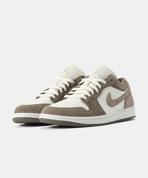 JORDAN BRAND（ジョーダンブランド）の「JORDAN BRAND AIR JORDAN 1 LOW 553558-046（スニーカー・メンズ・ブラウン・26cm/27cm/26.5cm/28.5cm/28cm/27.5cm）」の7枚目の写真