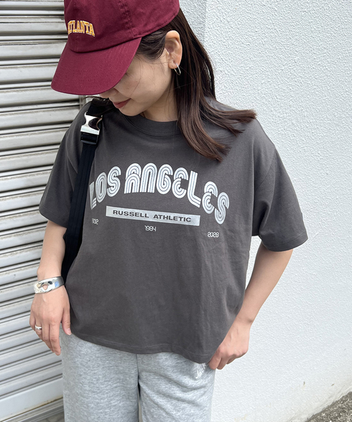 JACKSON MATISSE(ジャクソンマティス)の「別注【RUSSELL ATHLETIC *JM for JS】TCRテンジクロゴS/S(Tシャツ/カットソー・レディース・イエロー/ブラウン/チャコールグレー/ブラック系その他・FREE)」の1枚目の写真