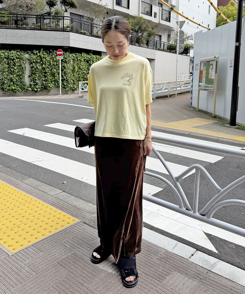 JACKSON MATISSE(ジャクソンマティス)の「別注【RUSSELL ATHLETIC *JM for JS】TCRテンジクロゴS/S(Tシャツ/カットソー・レディース・イエロー/ブラウン/チャコールグレー/ブラック系その他・FREE)」の8枚目の写真
