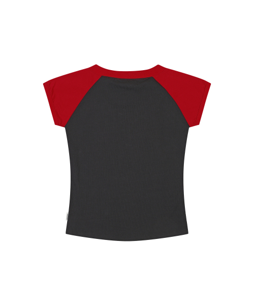 ORDINARY HOLIDAY（オーディナリー ホリデー）の「V NECK SLIM T-SHIRT [RED]（Tシャツ/カットソー・レディース・その他・FREE）」の4枚目の写真