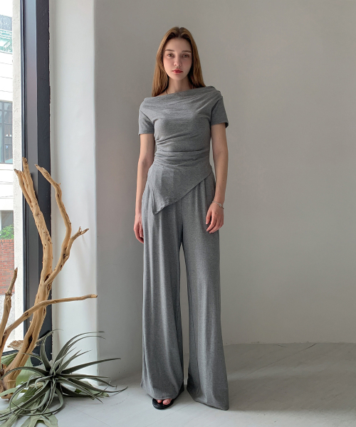 VASCARA（バスカラ）の「[SET] Cowl neck Shirring Short Sleeve T-shirt+Banding Pants Set-up (2colors)（Tシャツ/カットソー・レディース・ブラック/グレー・FREE）」の5枚目の写真