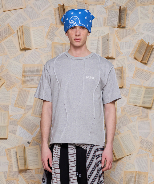 UNALLOYED(アナロイド)の「ウェーブオーバーロックTシャツ / グレー(Tシャツ/カットソー・メンズ・その他・SMALL/MEDIUM/LARGE)」の1枚目の写真