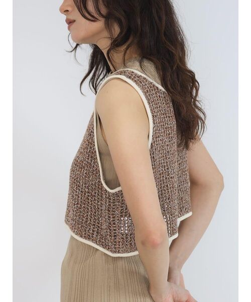 FIKA.(フィーカ)の「Mix knit tank top(その他トップス・レディース・ブラウン/ダークブラウン・MEDIUM)」の11枚目の写真