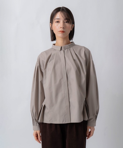 Kelen(ケレン)の「「KELEN / ケレン」サイドプリーツデザインブラウス(シャツ/ブラウス・レディース・グリーン/オフホワイト/ブラック/グレイッシュベージュ・S/M)」の12枚目の写真