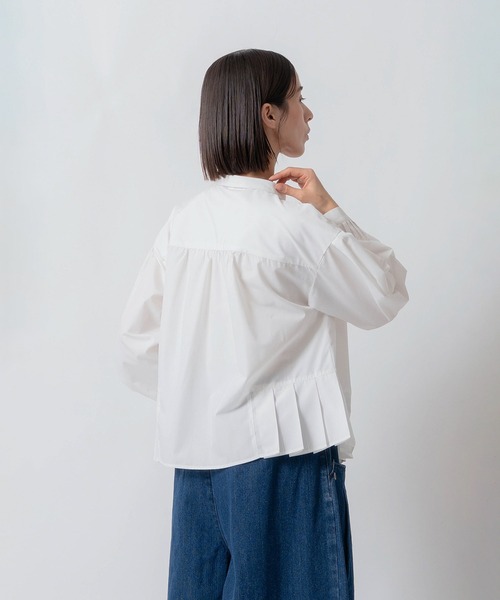 Kelen(ケレン)の「「KELEN / ケレン」サイドプリーツデザインブラウス(シャツ/ブラウス・レディース・グリーン/オフホワイト/ブラック/グレイッシュベージュ・S/M)」の22枚目の写真