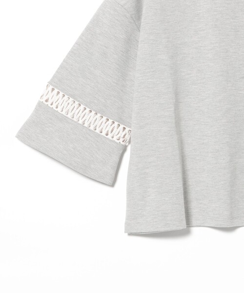 BEAMS HEART（ビームスハート）の「袖 レース プルオーバー（Tシャツ/カットソー・レディース・チャコールグレー/レッド系その他7/ライトグレー/オフホワイト・FREE）」の16枚目の写真